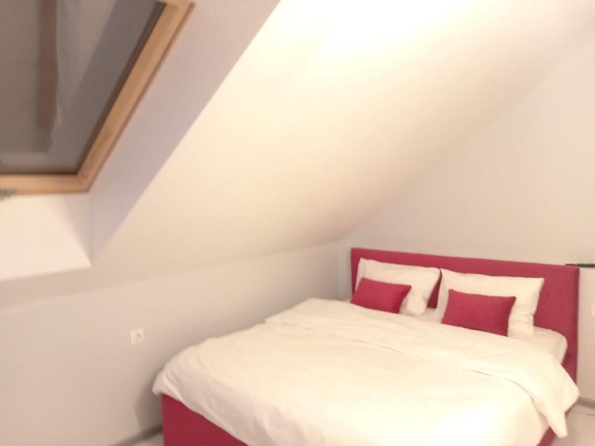 Pure Apartments Vip 5 Lviv Eksteriør bilde